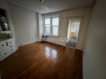 Boston - 3 Beds, 1 Baths