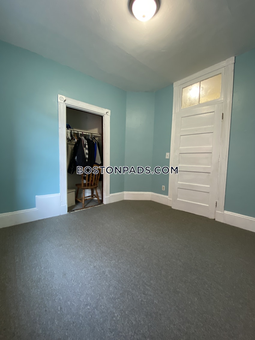 BOSTON - MISSION HILL - 4 Beds, 1 Bath - Image 28