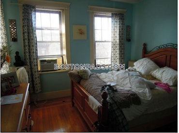 Boston - 3 Beds, 1.5 Baths