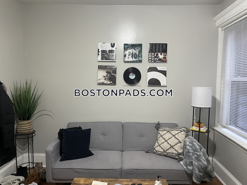 Boston - $4,200+ /month
