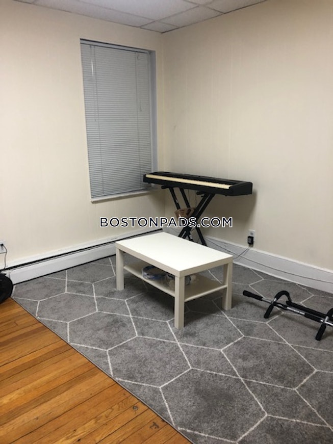 Boston - $3,650+ /mo