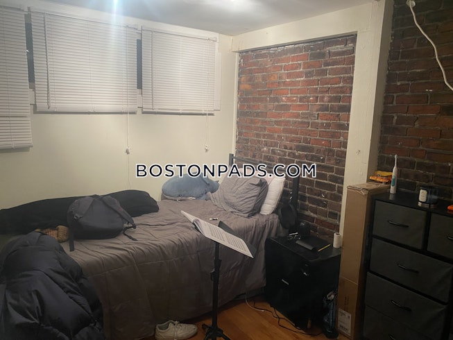 Boston - $4,700+ /mo