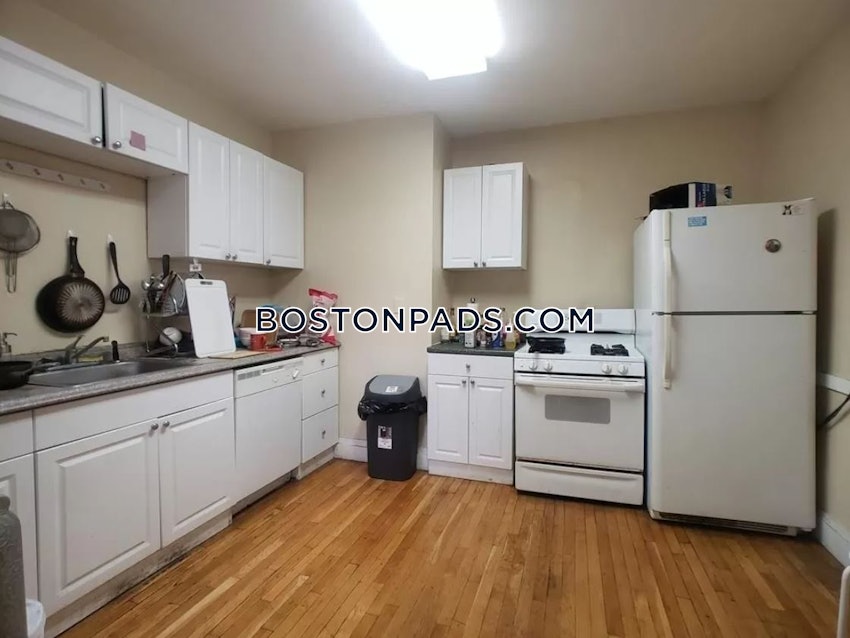 BOSTON - ALLSTON - 4 Beds, 2 Baths - Image 1