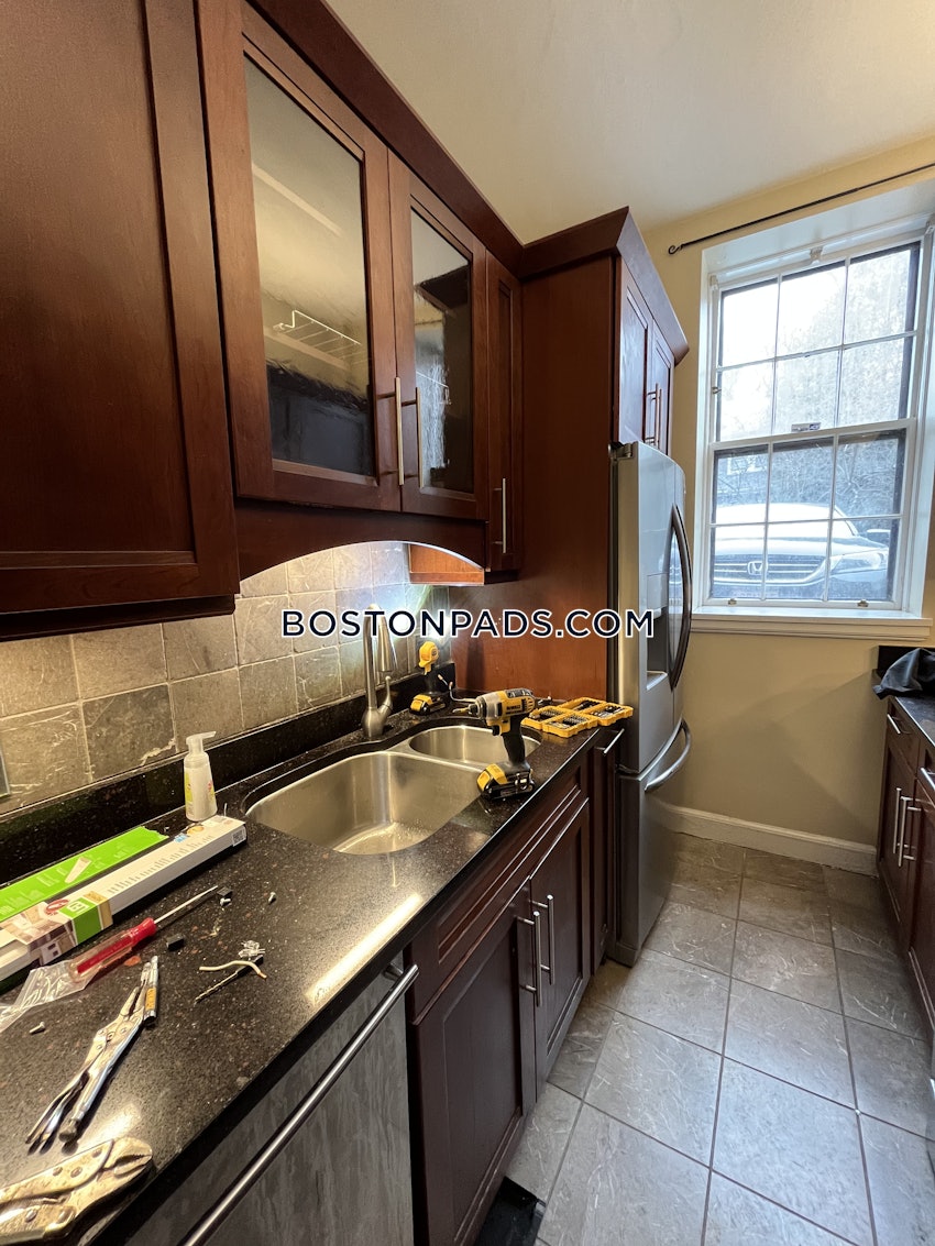 BOSTON - BRIGHTON - BRIGHTON CENTER - 1 Bed, 1 Bath - Image 6