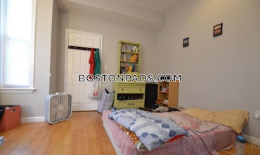 Boston - 4 Beds, 2 Baths