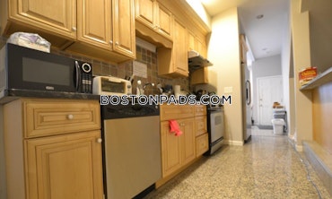 Boston - 4 Beds, 2 Baths