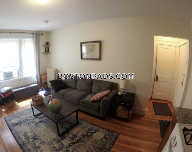 Boston - $2,200+ /mo