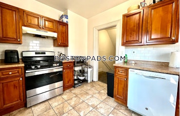 Boston - 4 Beds, 1 Baths