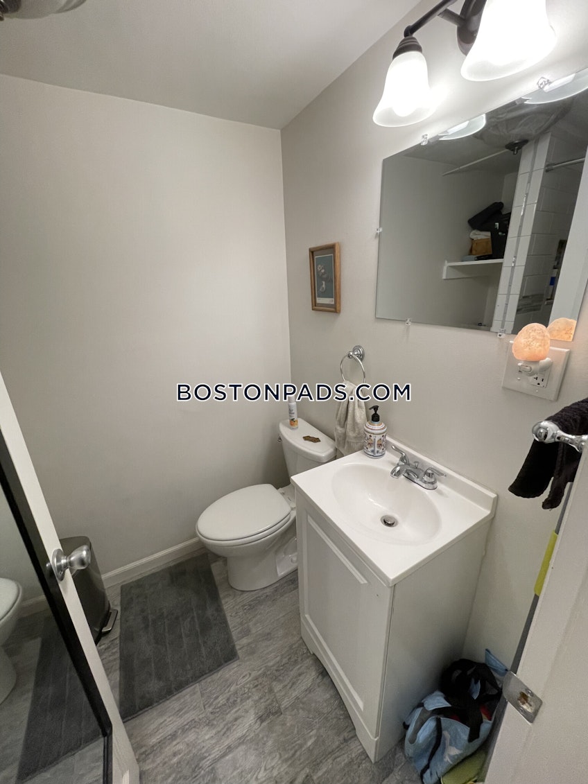 Boston - $2,700+ /month