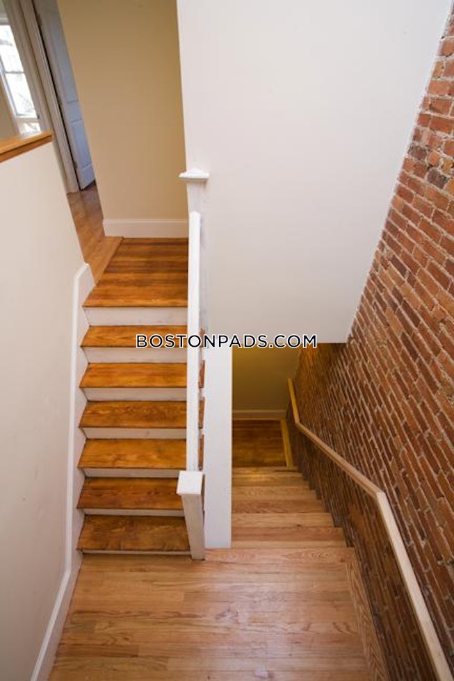 Boston - $6,700+ /mo