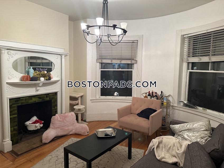 Boston - $6,250+ /month