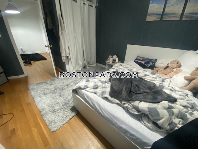 Boston - $4,400+ /mo