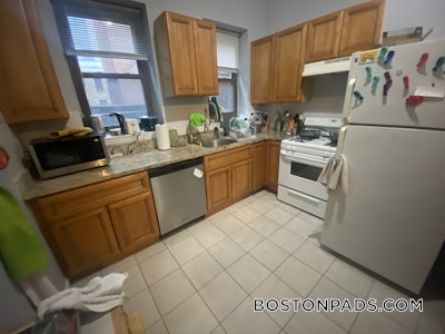 Mission Hill 3 Beds 1 Bath Boston - $4,050