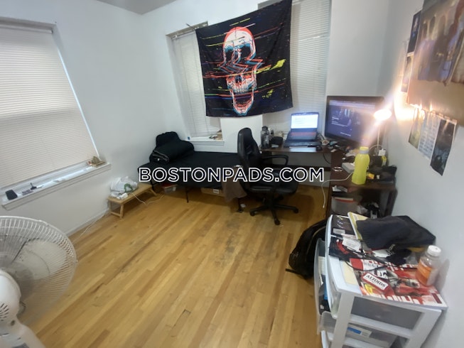 Boston - $4,500+ /mo