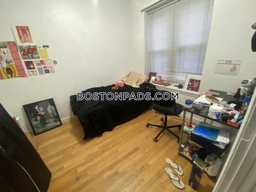 Boston - $5,800+ /month