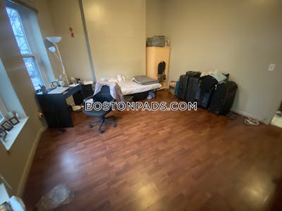 Mission Hill 3 Bed 1 Bath BOSTON Boston - $4,400 No Fee