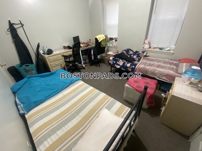 Boston - $4,400+ /mo