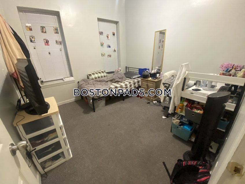 Boston - $4,400+ /month