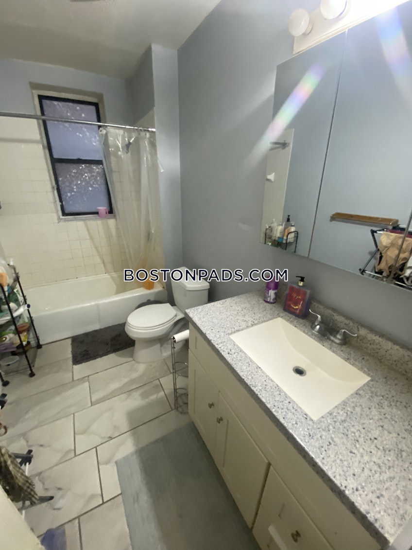 Boston - $4,400+ /month