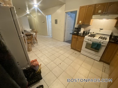 Mission Hill 3 Beds 1 Bath Boston - $4,100