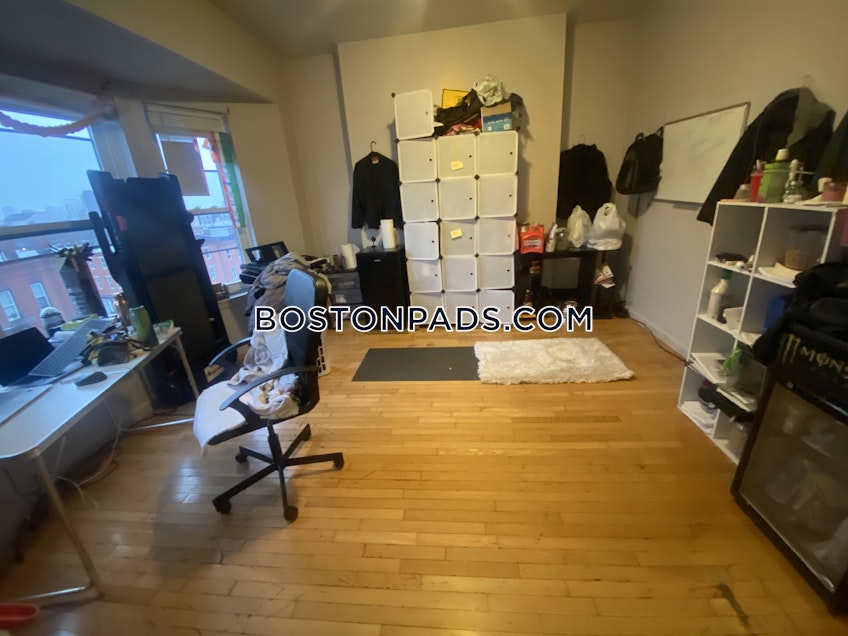 Boston - $4,500+ /month