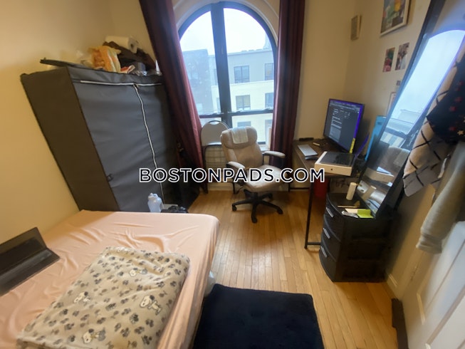 Boston - $4,500+ /mo