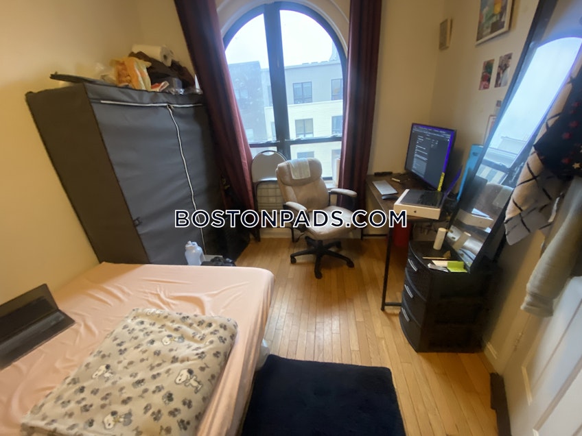 Boston - $4,500+ /month