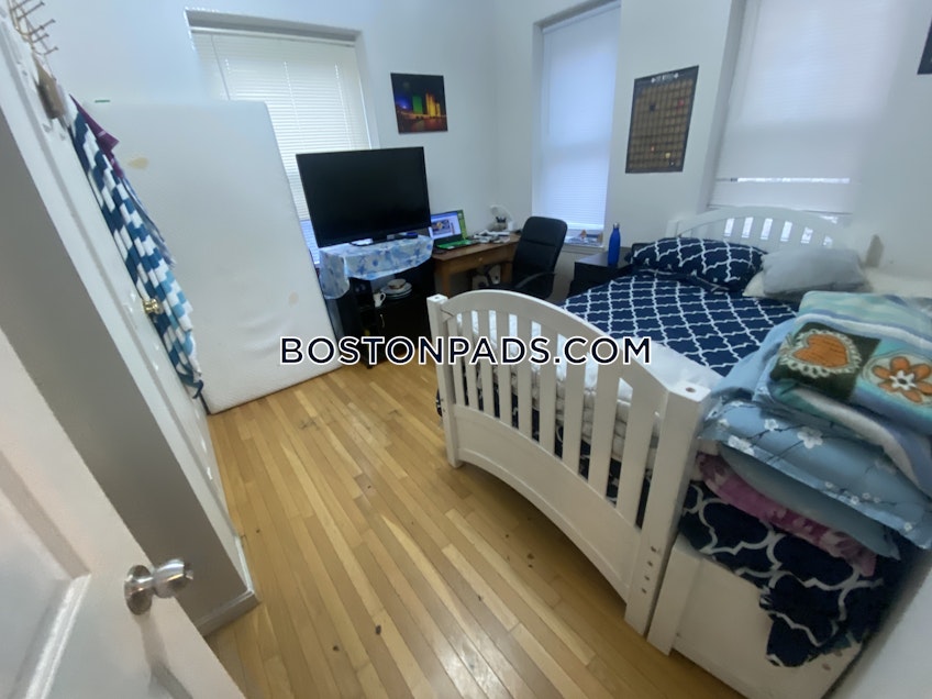 Boston - $4,500+ /month