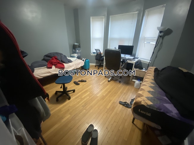 Boston - $4,500+ /mo