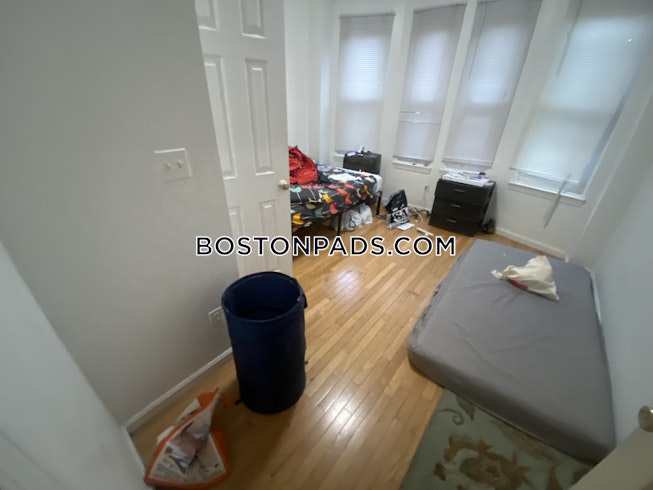 Boston - $4,500+ /mo