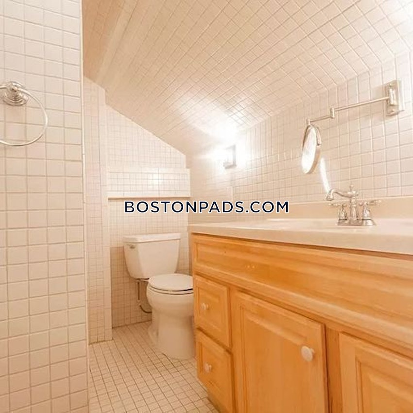 BOSTON - FORT HILL - 4 Beds, 3 Baths - Image 40
