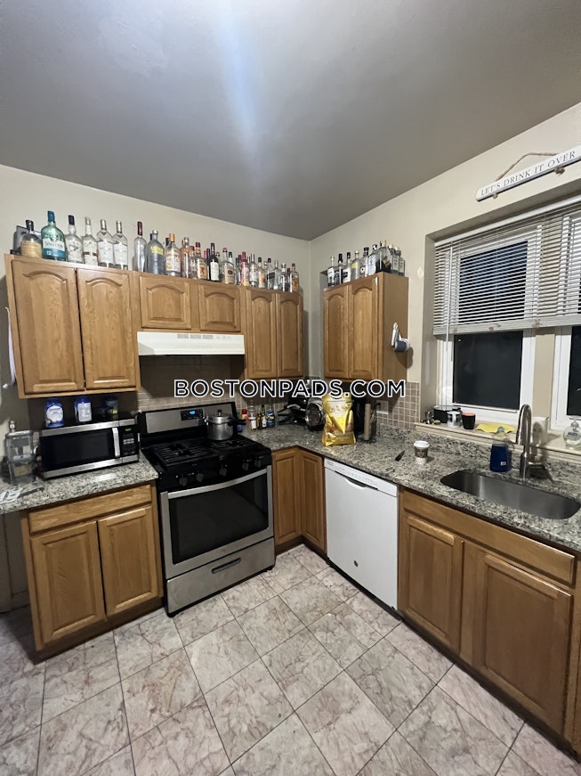 Boston - $4,500+ /mo