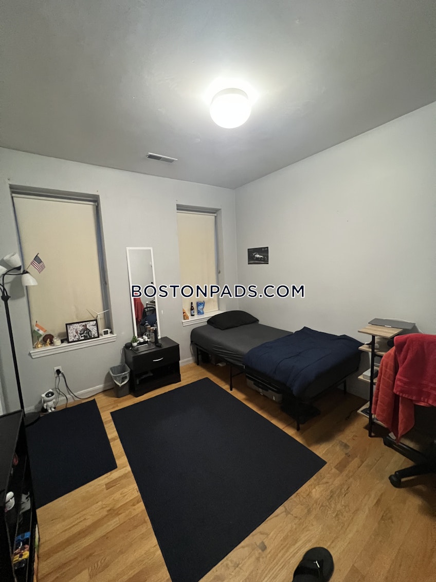 Boston - $5,800+ /month