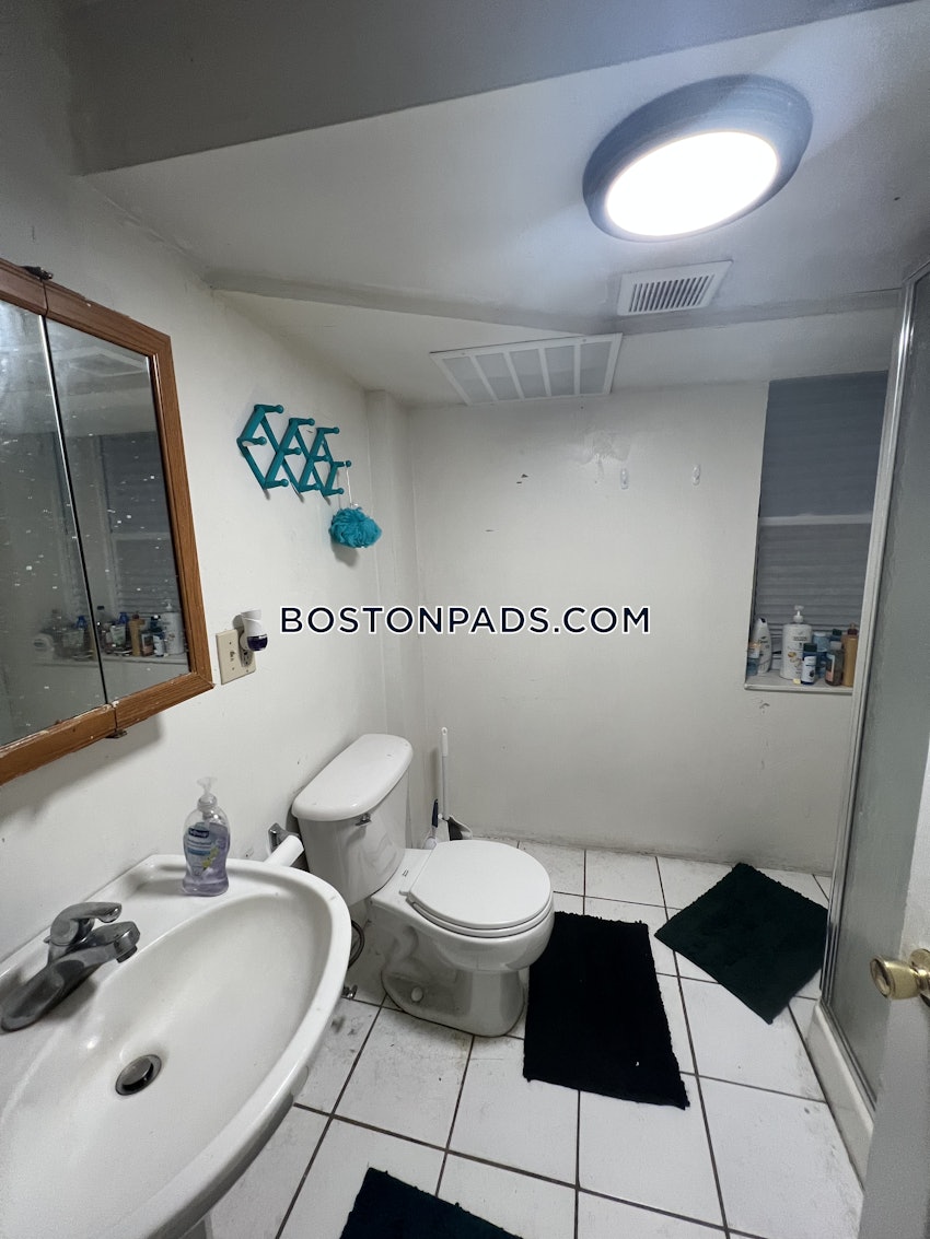 BOSTON - MISSION HILL - 3 Beds, 2 Baths - Image 40