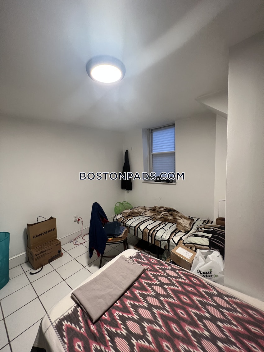 BOSTON - MISSION HILL - 3 Beds, 2 Baths - Image 18