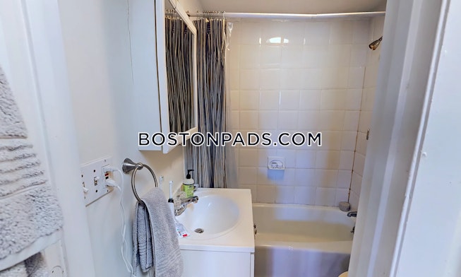 Boston - $3,200+ /mo