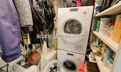 East Berkeley St./>, Boston