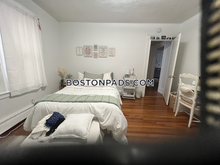 BOSTON - BRIGHTON - BOSTON COLLEGE - 3 Beds, 1 Bath - Image 2