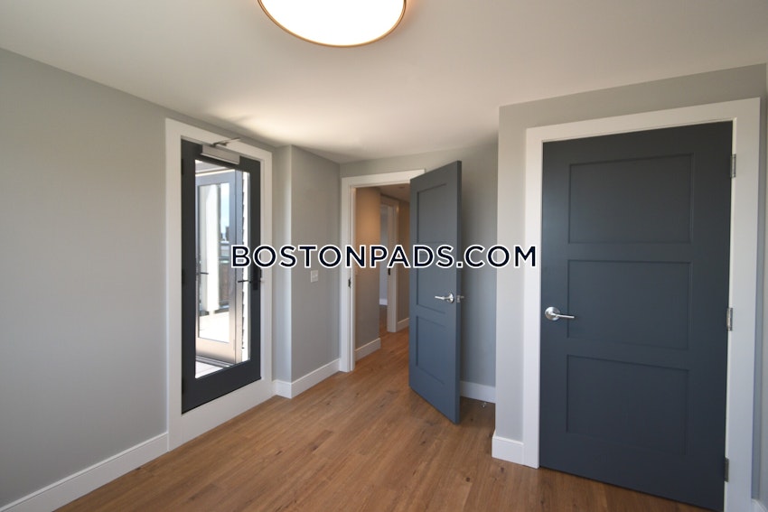BOSTON - SOUTH BOSTON - WEST SIDE - 4 Beds, 3 Baths - Image 9