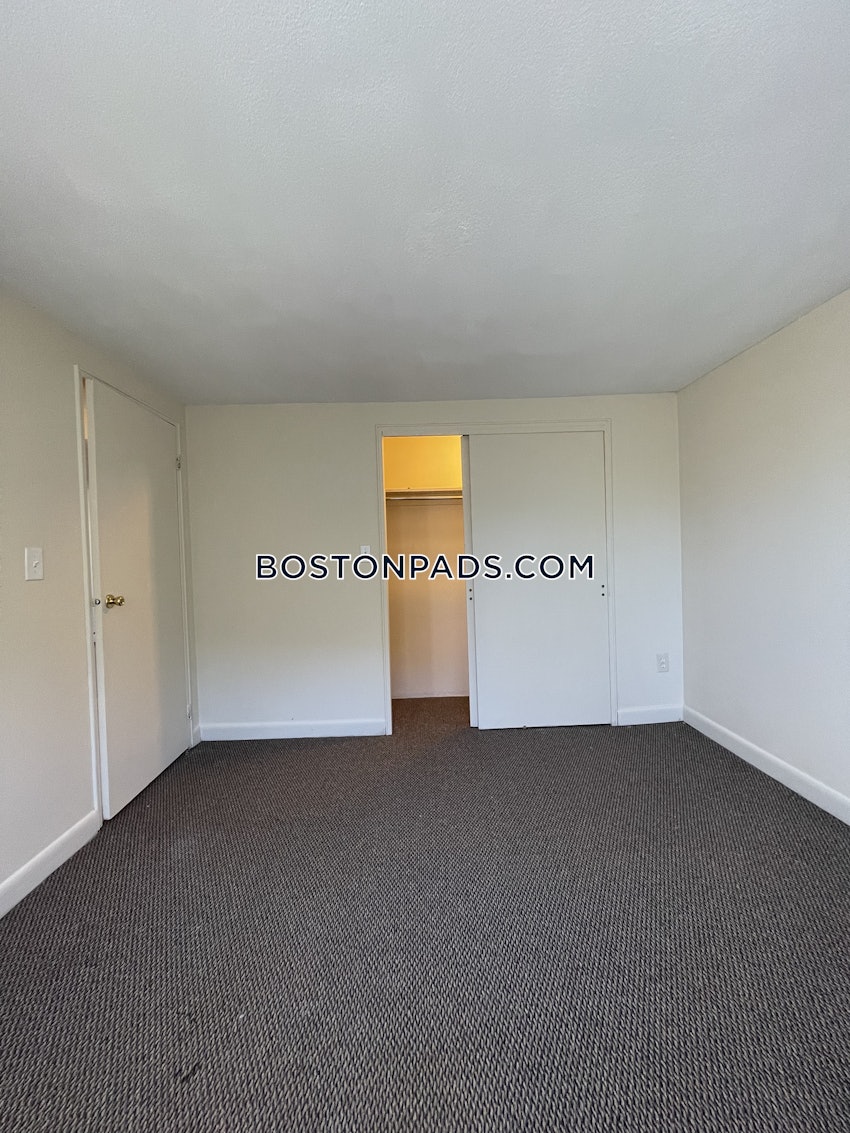 QUINCY - NORTH QUINCY - 2 Beds, 1 Bath - Image 10