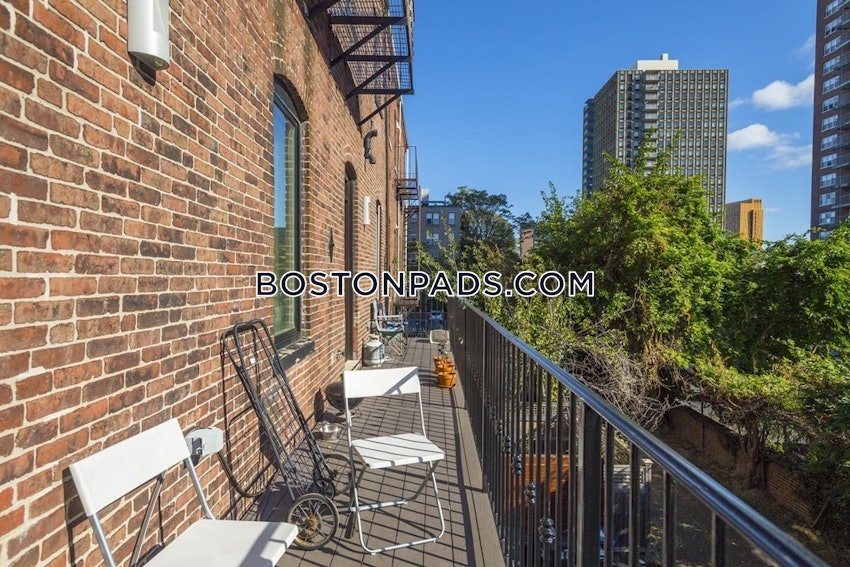 BOSTON - MISSION HILL - 4 Beds, 3 Baths - Image 8