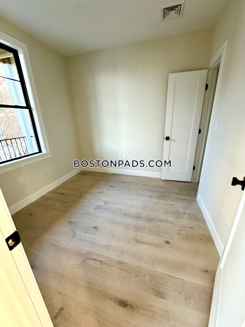 BOSTON - SOUTH BOSTON - ANDREW SQUARE - 4 Beds, 2 Baths - Image 11