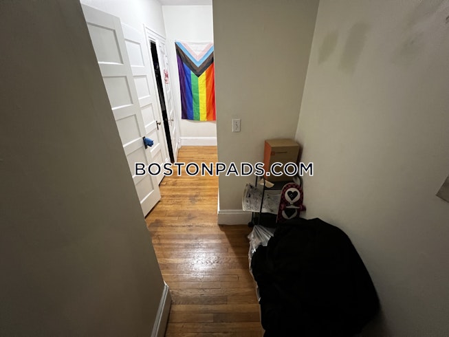 Brookline - $4,700+ /mo