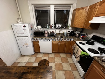 Brookline 3 Beds 1 Bath  Coolidge Corner - $4,700 No Fee
