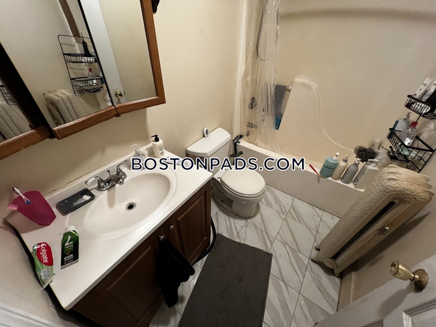 BOSTON - ALLSTON - 3 Beds, 1 Bath - Image 18