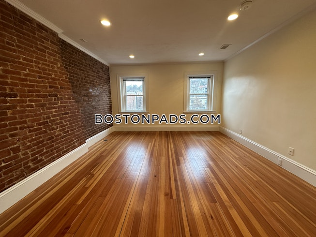 Brookline - $7,600+ /mo
