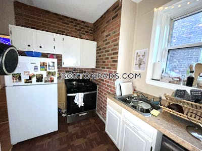 Mission Hill 4 Beds 1 Bath Unit | Mission Hill Boston | Available 9/1 Boston - $5,200 No Fee