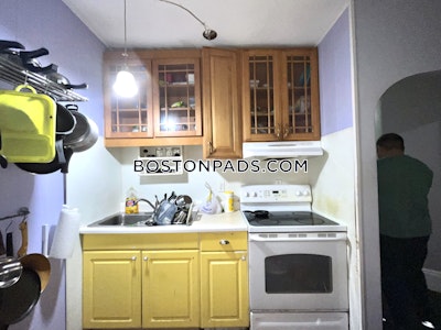 Mission Hill 4 Beds 1 Bath Unit | Mission Hill Boston | Available 9/1 Boston - $5,200 No Fee
