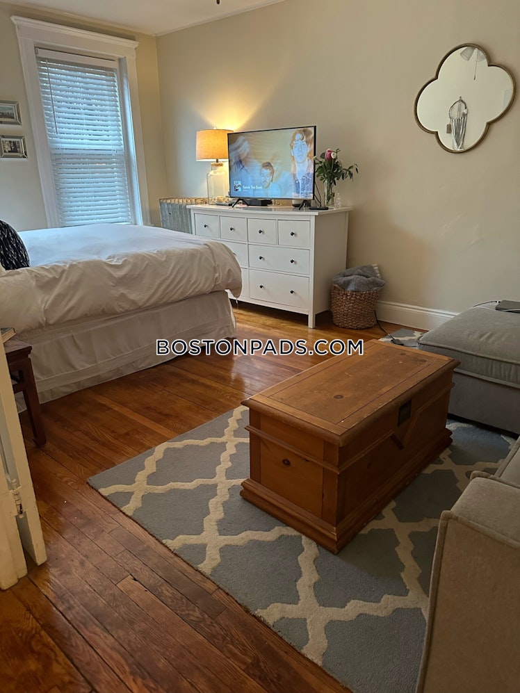 Brainerd Rd., Boston