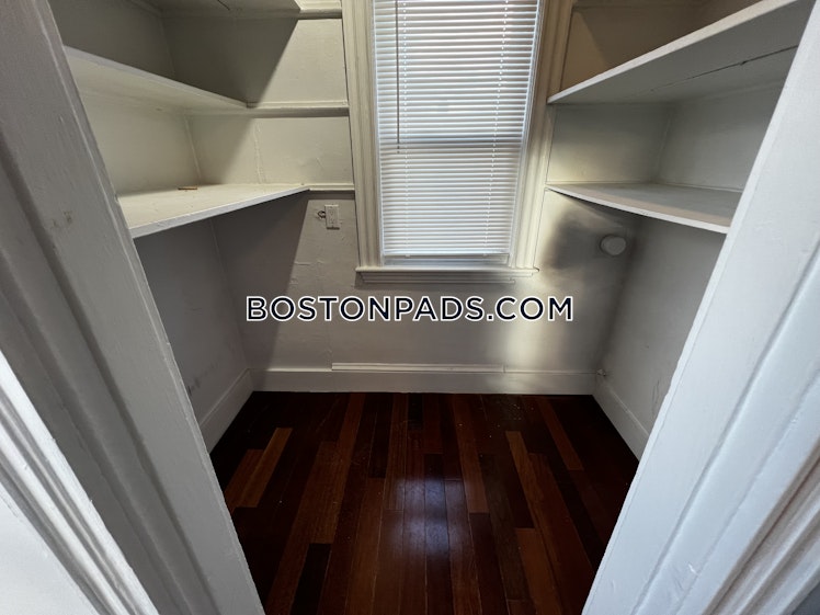 Broadway, Somerville